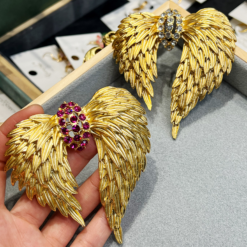 Frosted flowers medieval exquisite niche design sense clothing accessories two colors exquisite high-end brooch for women