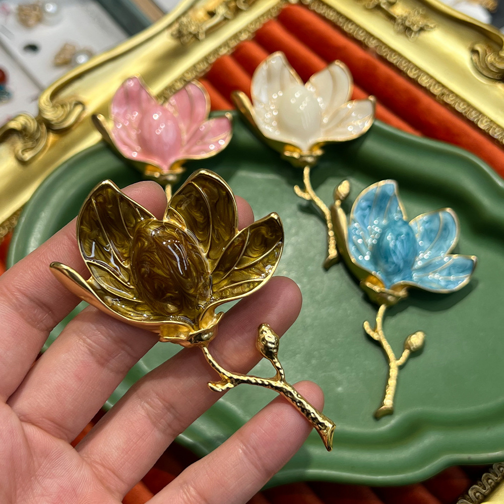 Tulip enamel high-end style versatile exquisite medieval style high-end brooch for women